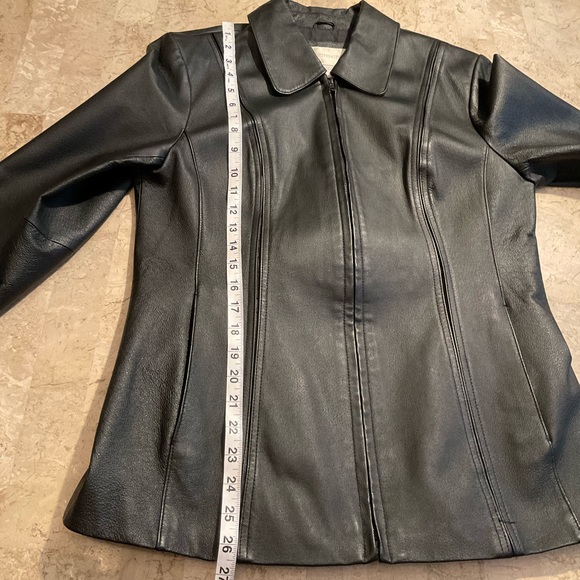 Leather jacket - Picture 8 of 12